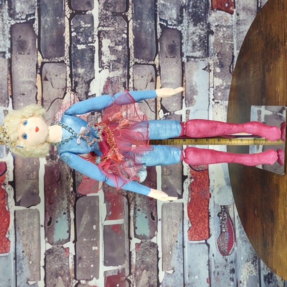 Artisan Crafted Elinor Peace Bailey Design Fantasy Fabric Arts Doll - Picture 7 of 11
